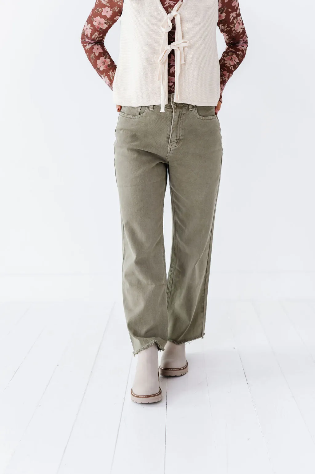 Chandler Wide Leg Jeans in Olive