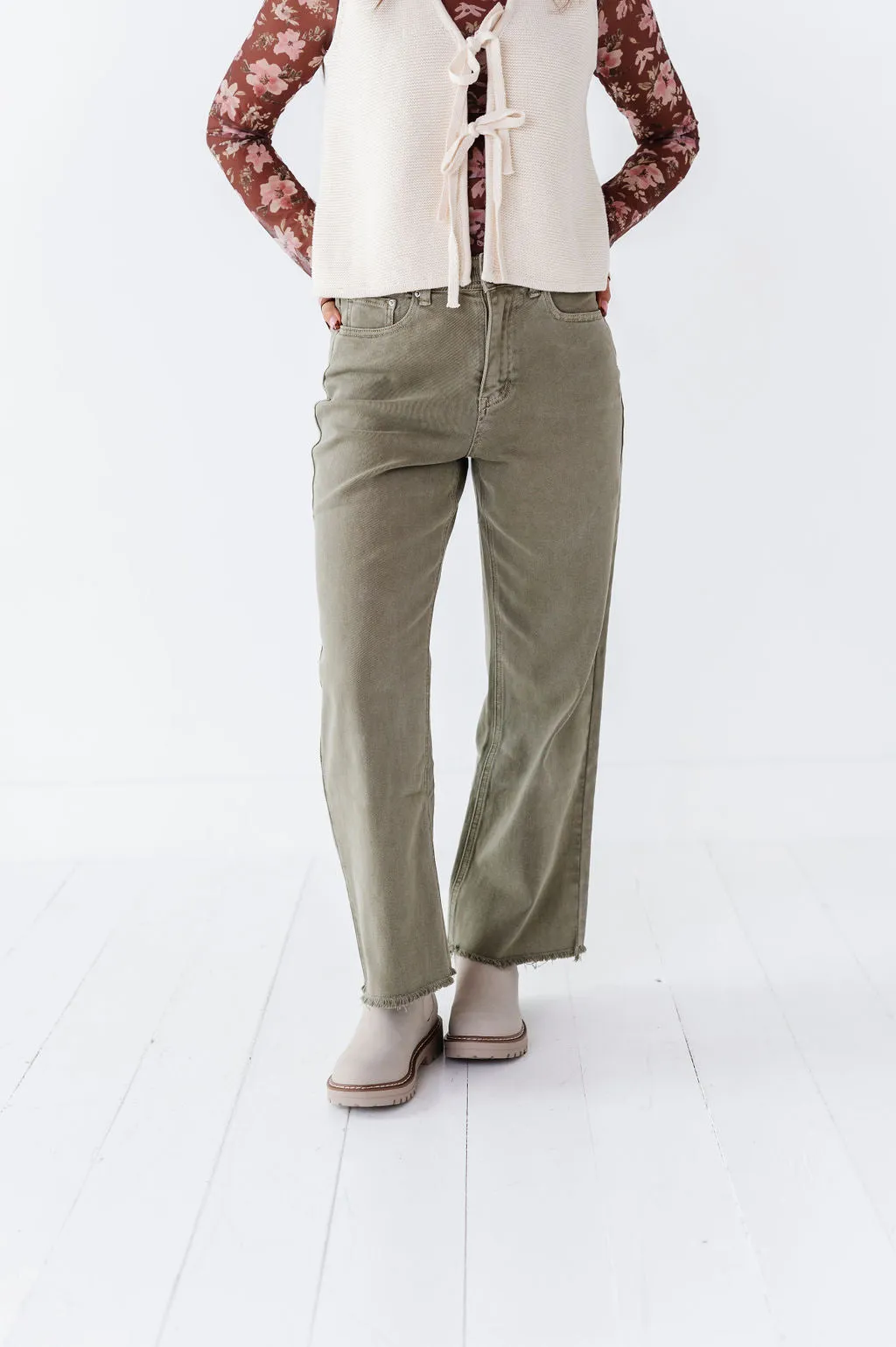 Chandler Wide Leg Jeans in Olive