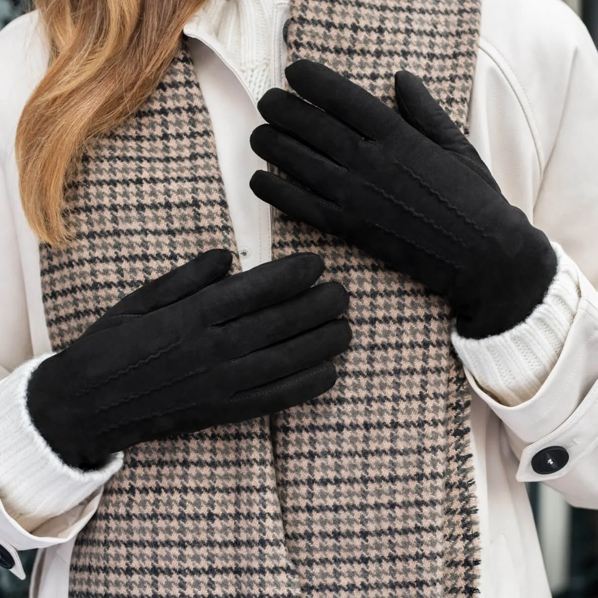 Elizabeth (black) - suede leather gloves with warm faux fur lining