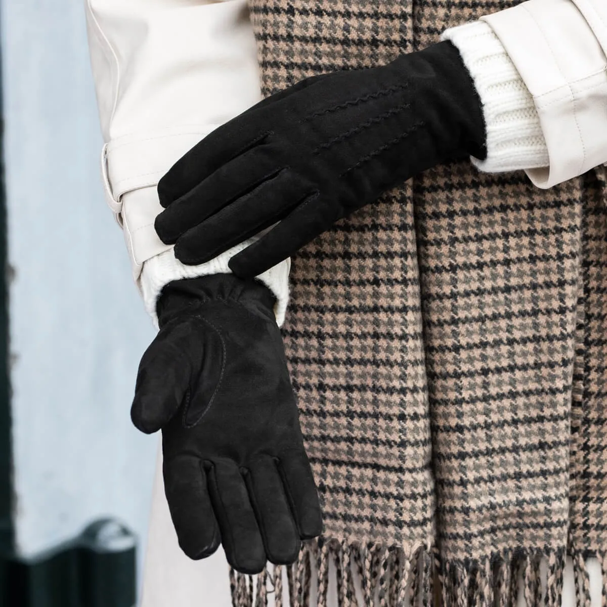 Elizabeth (black) - suede leather gloves with warm faux fur lining