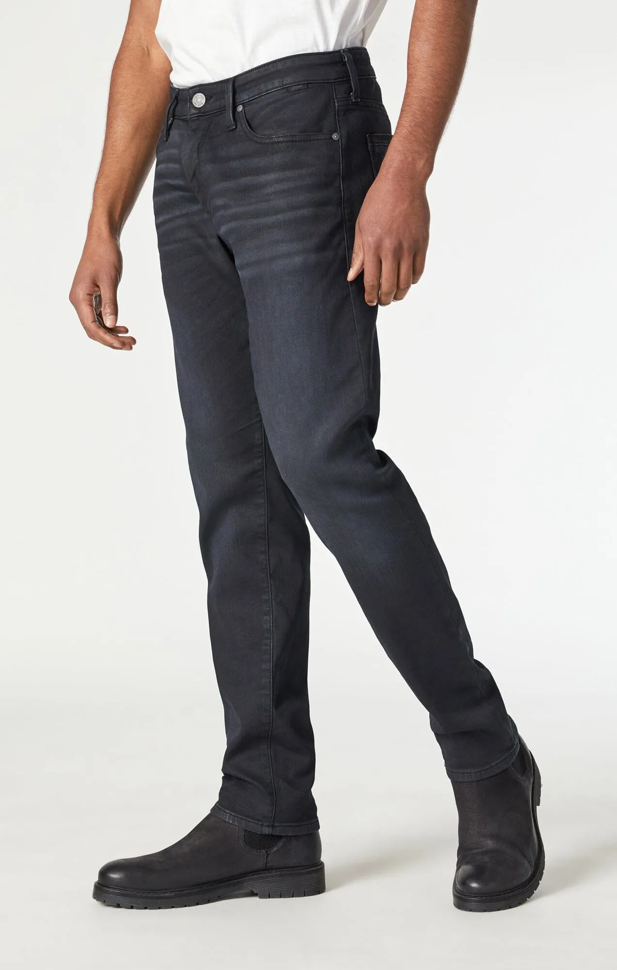 JAKE SLIM LEG IN COATED ATHLETIC