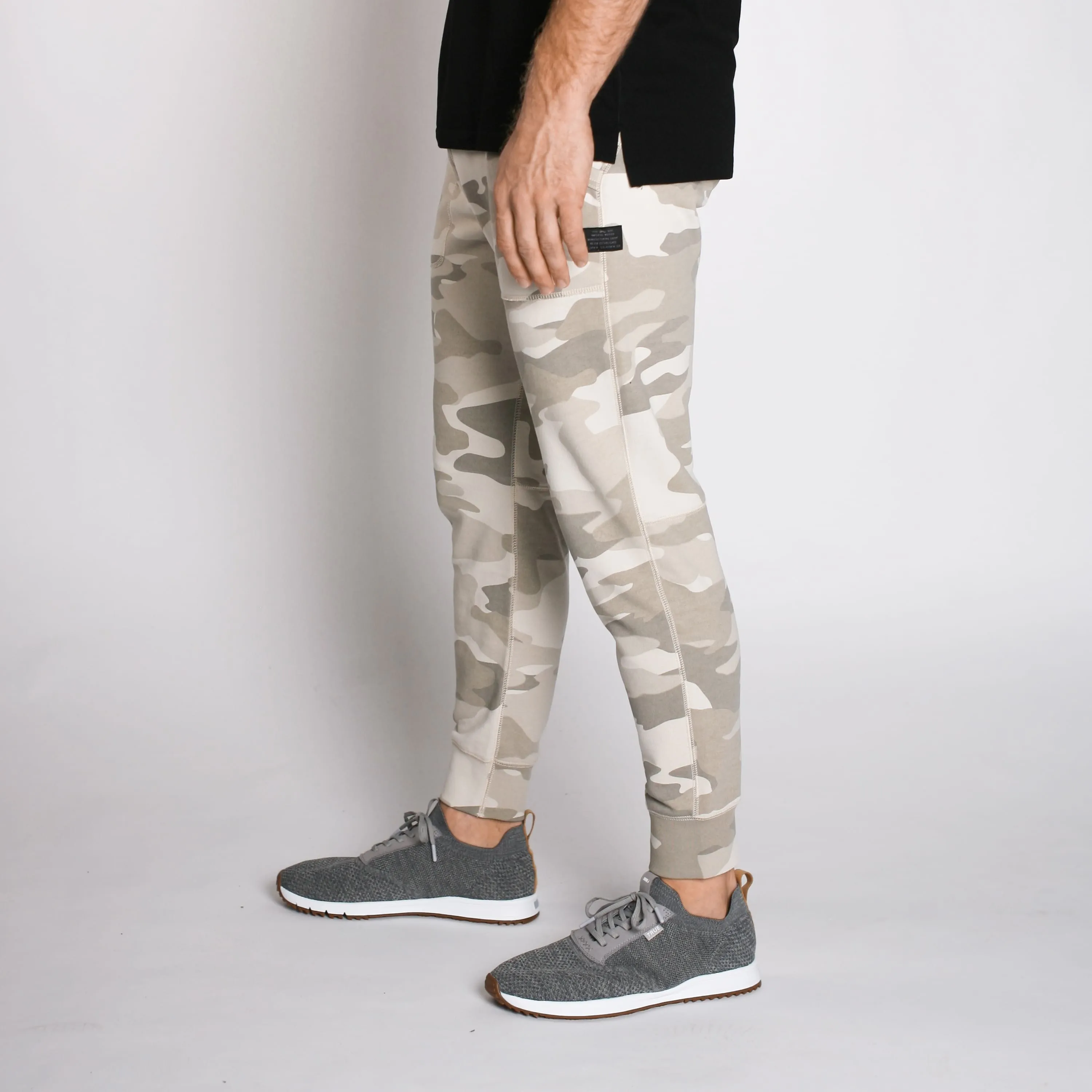 Mills Jogger Sweatpant Desert Camo