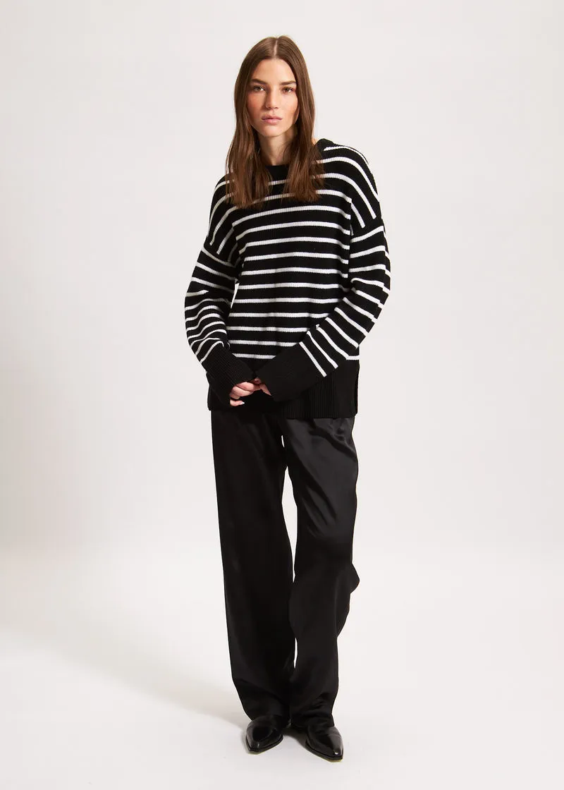 Oversized Striped Crewneck W119C36W