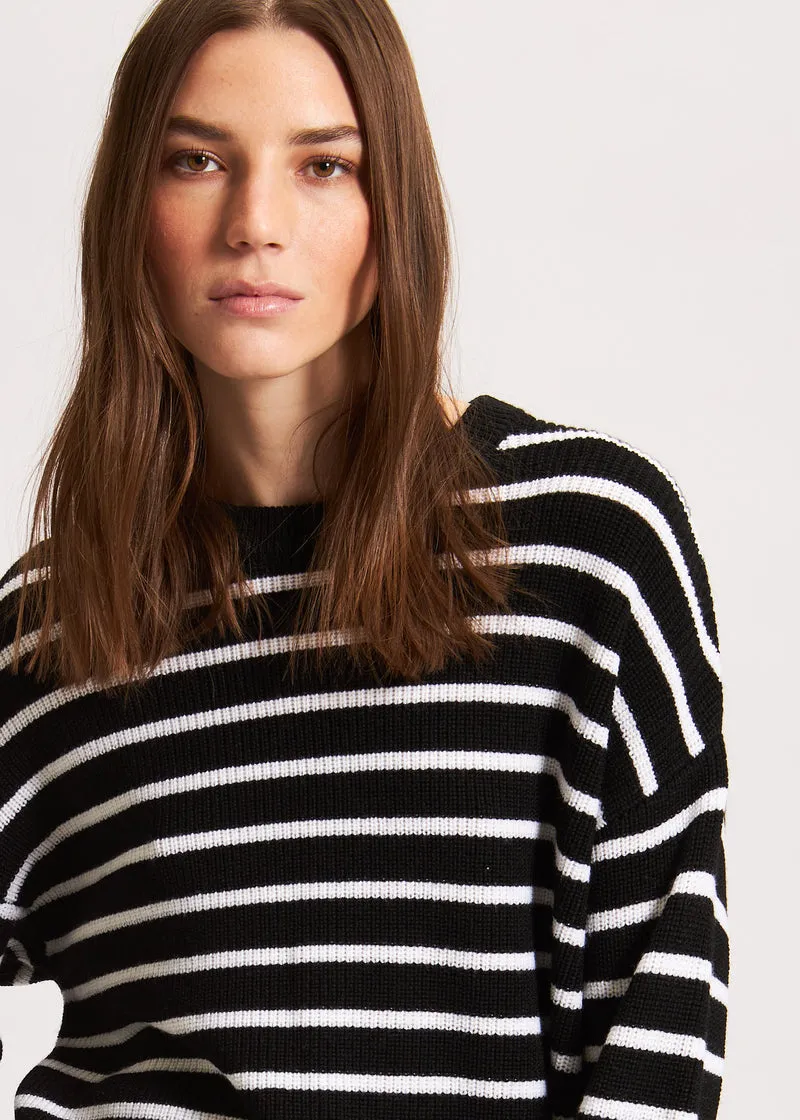 Oversized Striped Crewneck W119C36W