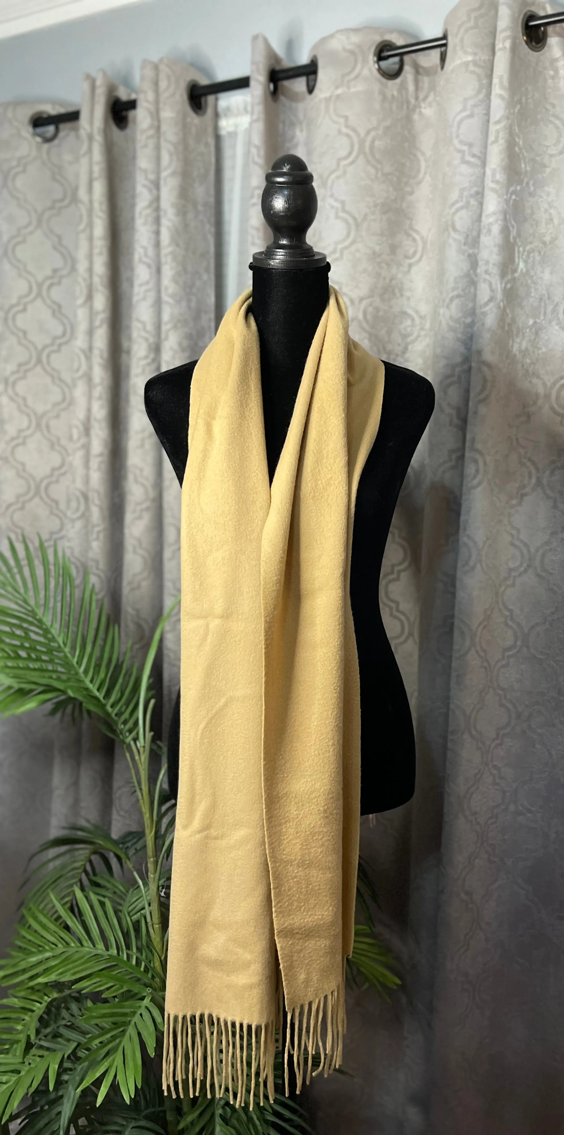 Roundtree and York Cashmere Scarf